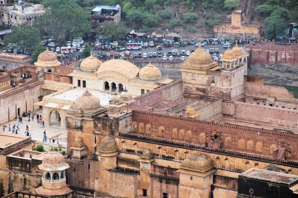 Palais de Amber vu depuis le Fort de Jaigarh