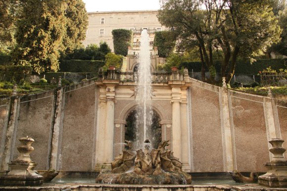 Villa d'Este - Fontana dei Draghi